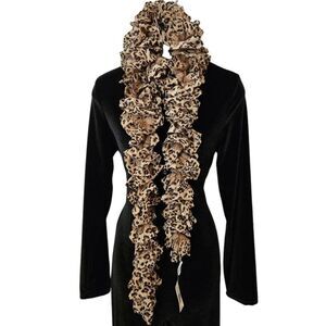 New with tag Kim Rogers Statement Scraf